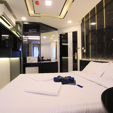 Pratunam Atrium Hotel Bangkok Exterior foto